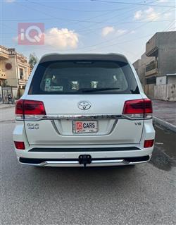 تويوتا لاندكروزر